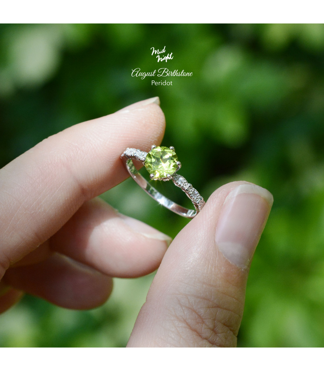 August Birthstone-Peridot Antique Ring